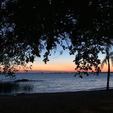 Apartamento beira da Praia das Ondinas Sao Lourenco do Sul Bagian luar foto